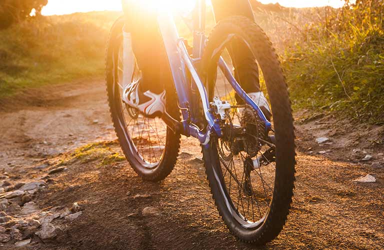 Sykkel i solnedgang