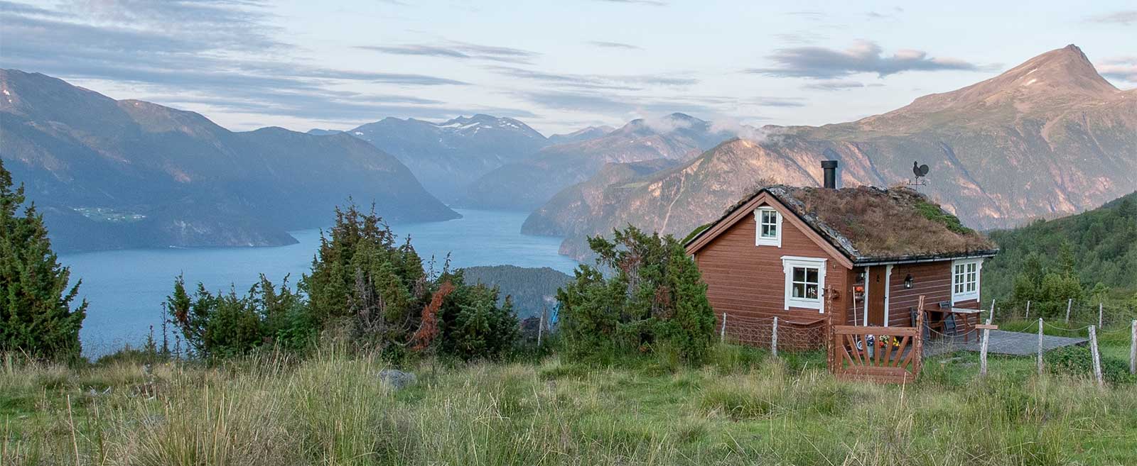 Hytte i fjellandskap med smarthytte fra tryg